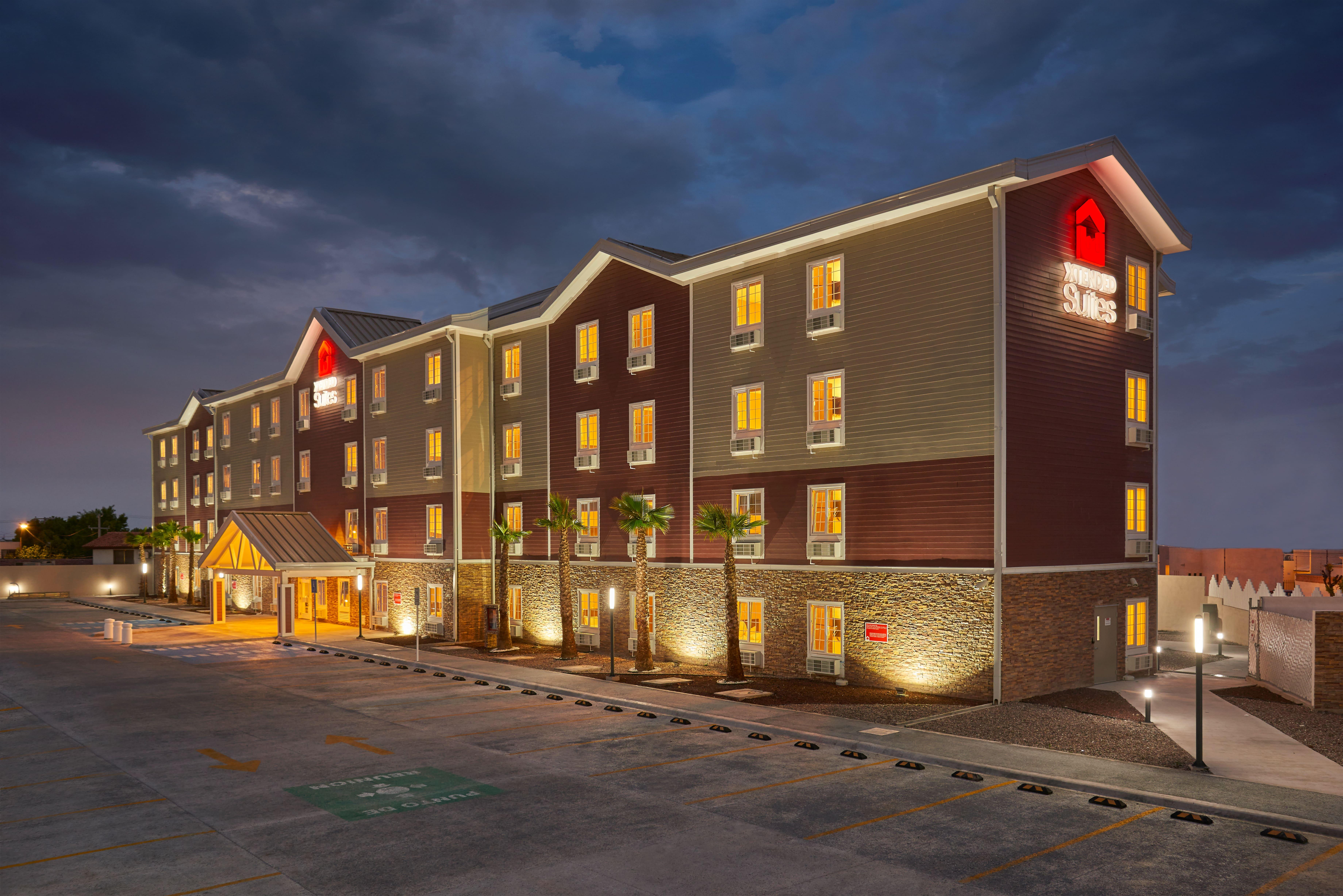 Extended Suites Saltillo Galerias Экстерьер фото