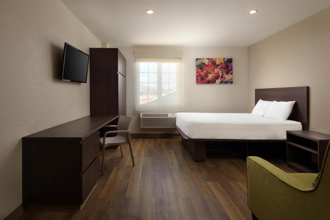 Extended Suites Saltillo Galerias Экстерьер фото