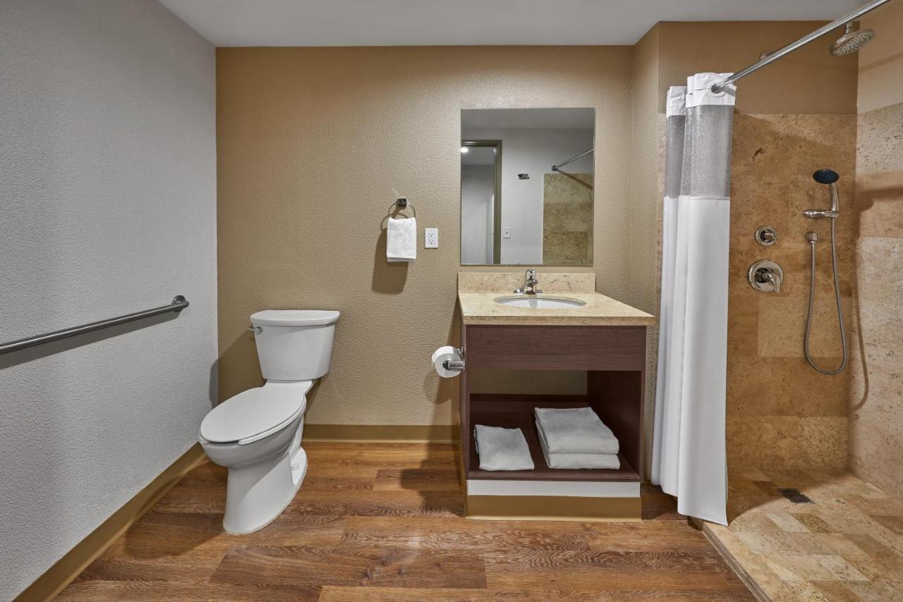Extended Suites Saltillo Galerias Экстерьер фото