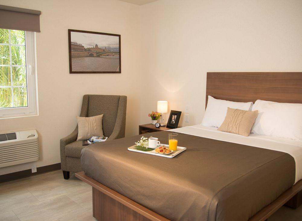 Extended Suites Saltillo Galerias Экстерьер фото
